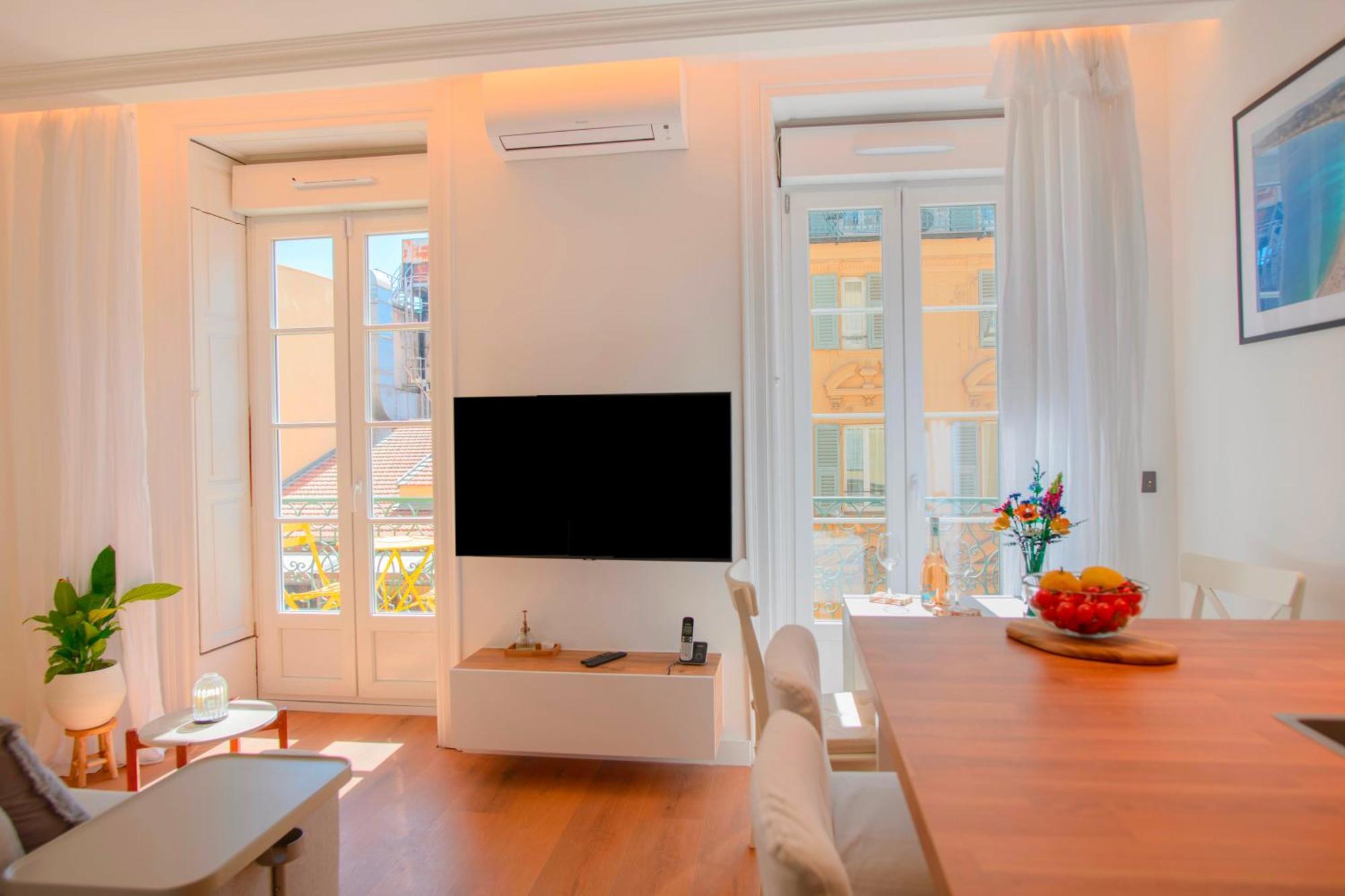 Appartamento Hyper Centre, Balcon, 5min De La Plage, Ac